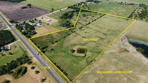 Land, Wolfe City, TX
