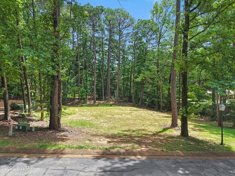 LAND - Jackson, TN