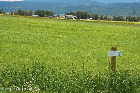 LAND - Freedom, WY