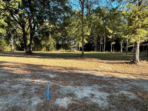 Land in Henlyfield Community