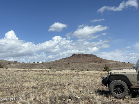 Land, Ash Fork, AZ