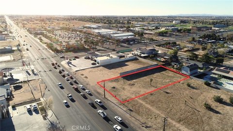 Commercial Lot in High-Traffic Area
