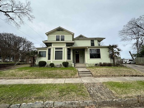 Colonial Multifamily Property in Texarkana