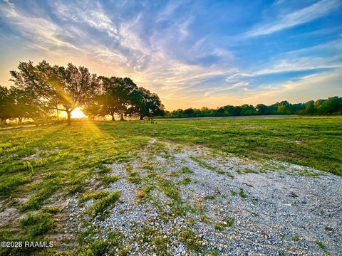 Land, Maurice, LA