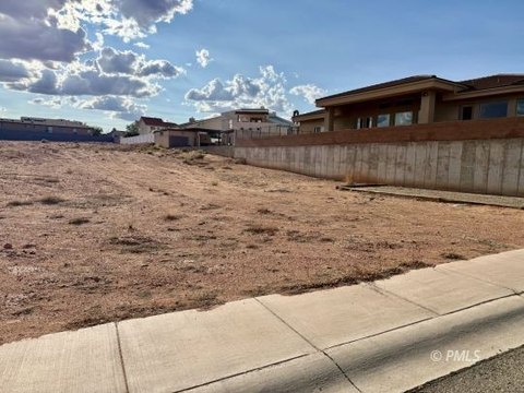 Residential Lot with Mountain Views