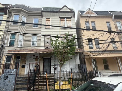 Vacant 3-Family Dwelling