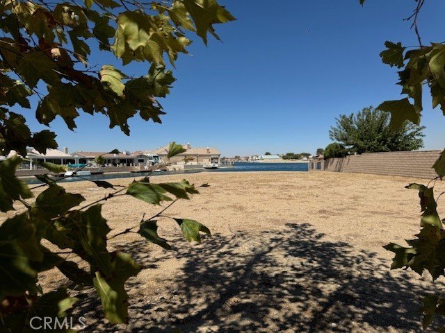 26306 Fleet Ln, Helendale, CA 92342