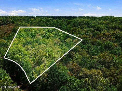 Land in Cumberland Cove