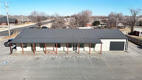 Commercial Building on Route 66