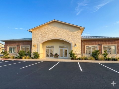 Second-Generation Office Condo with Two Entrances