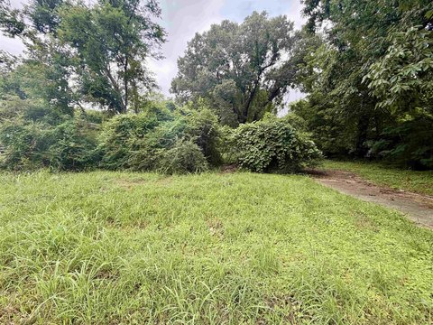 LAND - Memphis, TN