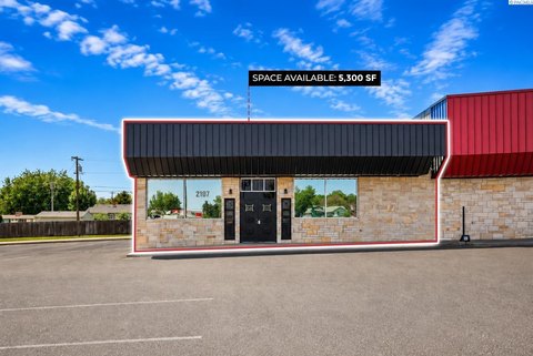 Commercial Kitchen Suite with Bar