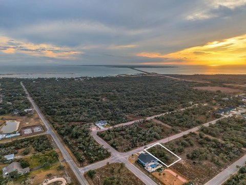 Land, ROCKPORT, TX