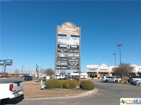 Retail Space on Stan Schlueter