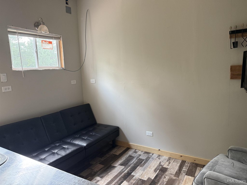Picture 5