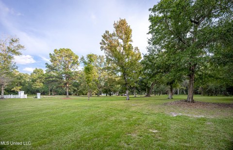 Land, Ocean Springs, MS