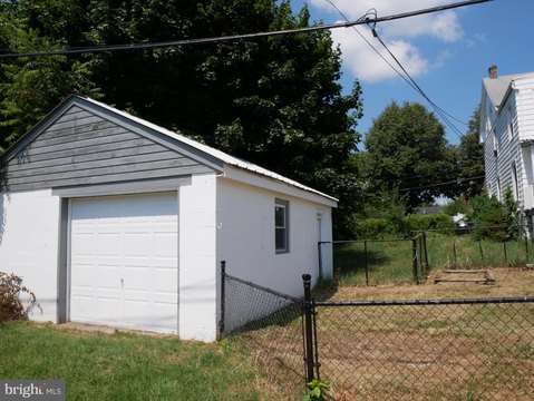 Income-Producing Duplex Near Amenities