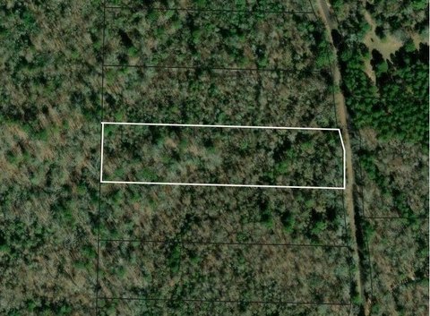 Residential Land in Douglass ISD