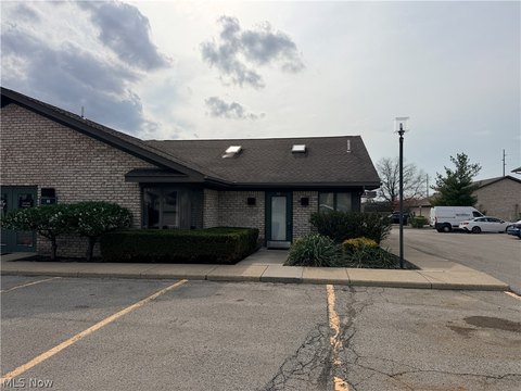 Youngstown Commercial Space For Rent