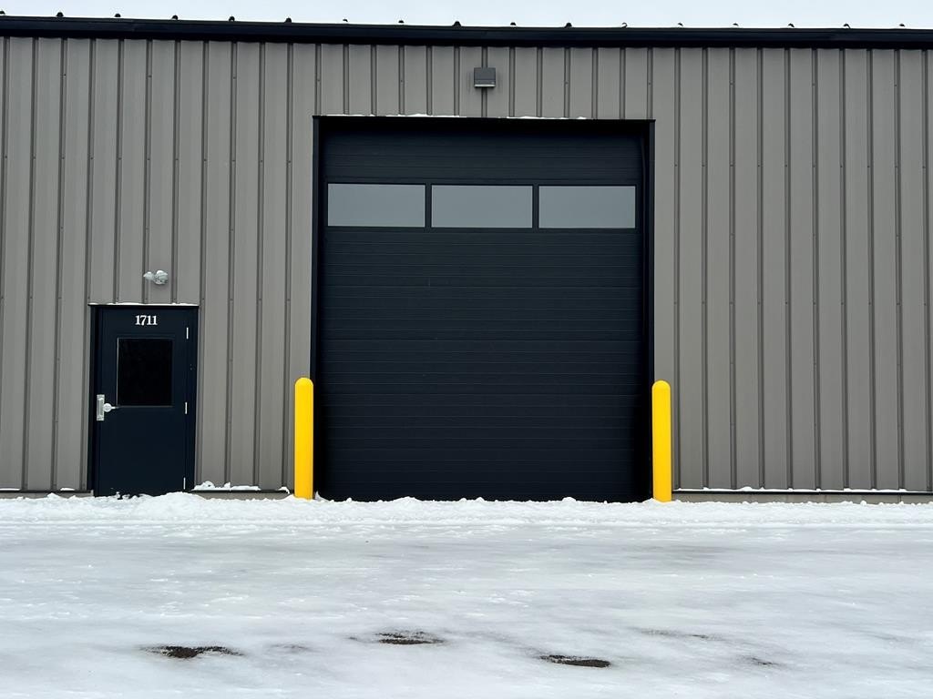 New Flexible Commercial Space
