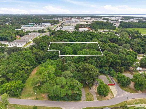 LAND - Pensacola, FL