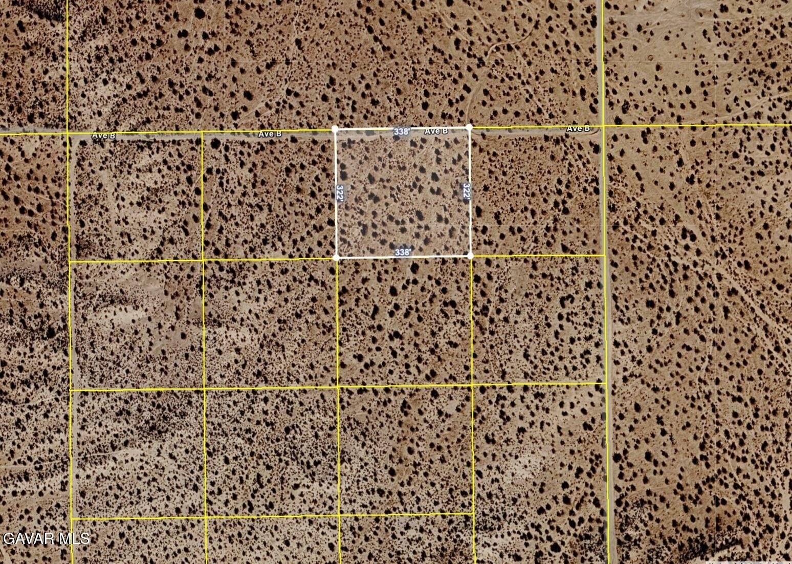 Land in Los Angeles County
