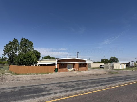 Mixed-Use Property in Quanah, Texas