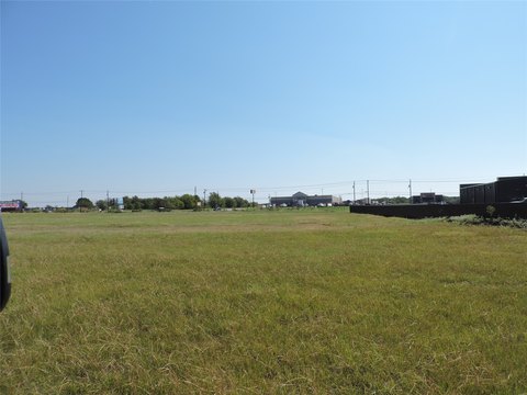 Commercial Land Parcel with High Visibility