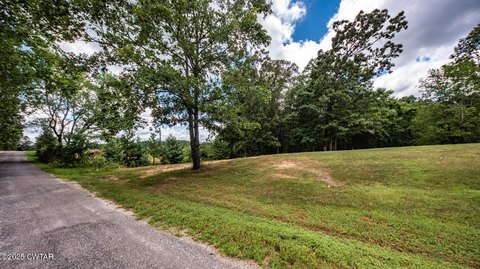 Residential Land in Lexington, TN