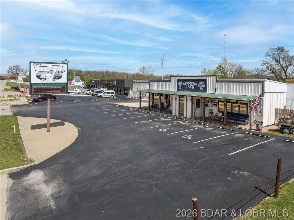 Established Restaurant with Loyal Customers