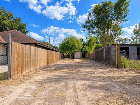 Land, Alamo, TX