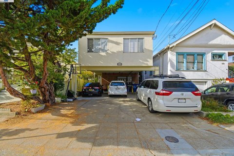 Albany Triplex Near Solano Avenue