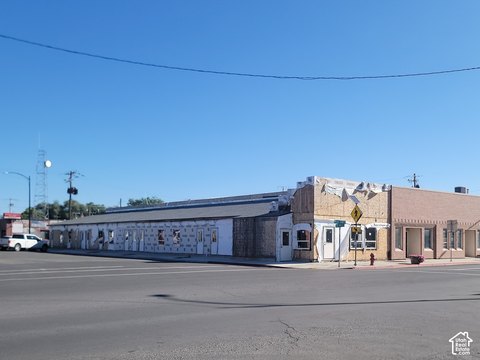 8-Unit Mixed-Use Property