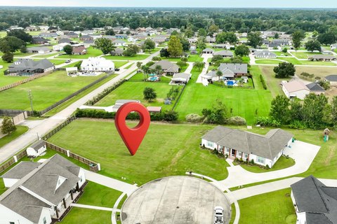 Land, Houma, LA