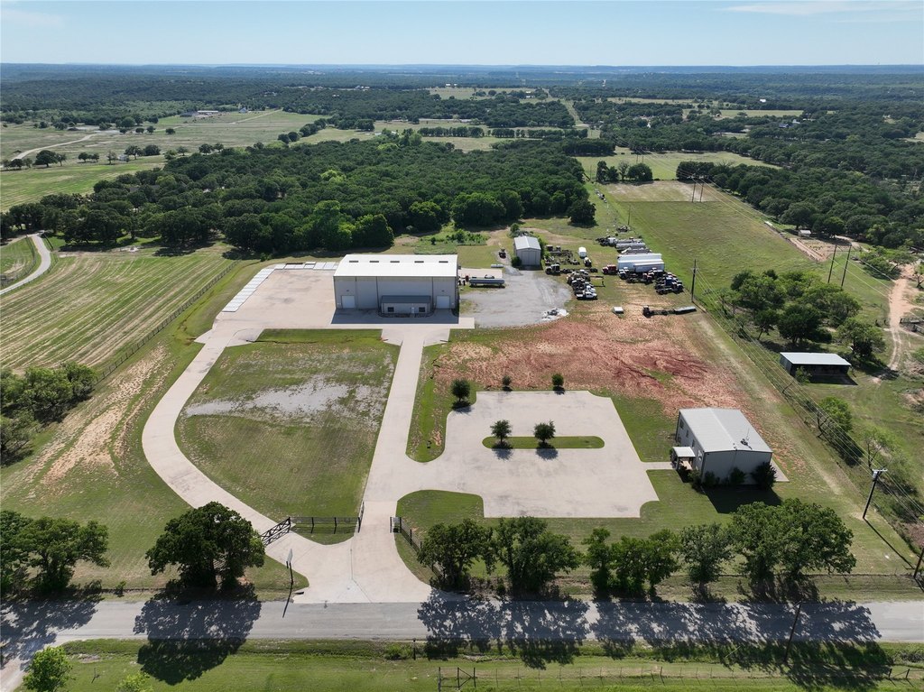 464 Cool Jct, Millsap, TX 76066-2141