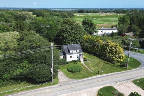 Land, Middletown, RI