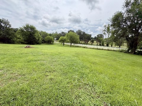 LAND - Everton, MO