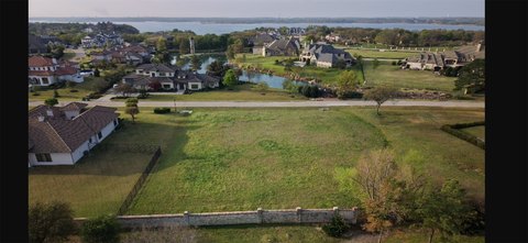 Flower Mound Acreage in Chateau Du Lac