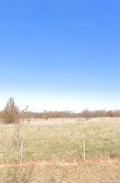 30 Acres of Land, Bristow