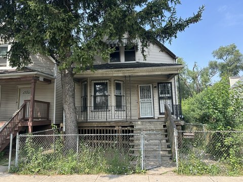 Two-Unit Residential Income Duplex