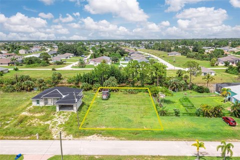 Residential Lot in Jacaranda Neighborhood
