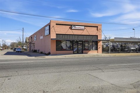Renovated Retail Space in Cleburne