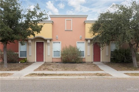 Edinburg Duplex in Gated Community