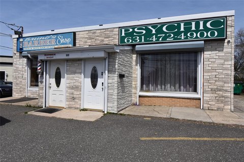 Holbrook Commercial Property For Sale