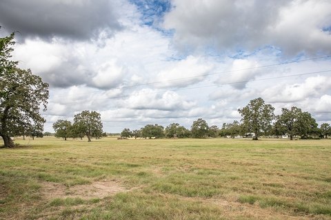 Lot, Burton, TX