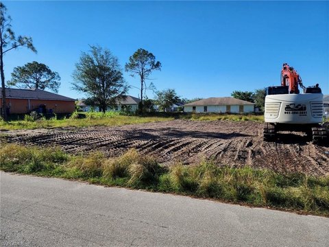 LAND - LEHIGH ACRES, FL