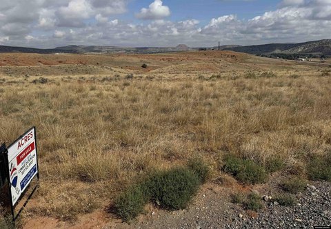 LOTS AND LAND, Thermopolis, WY