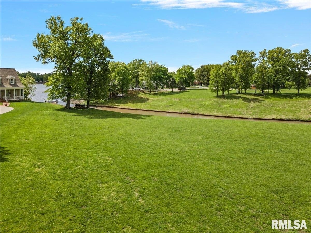 Lakefront Lot on Lake Taylorville