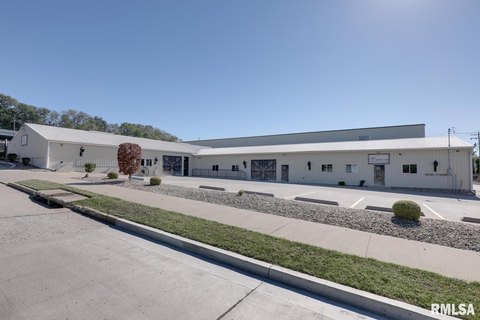 Versatile Commercial Space with River Views