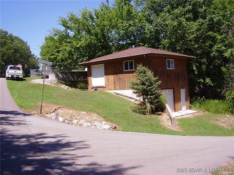 Camdenton Land with Utilities